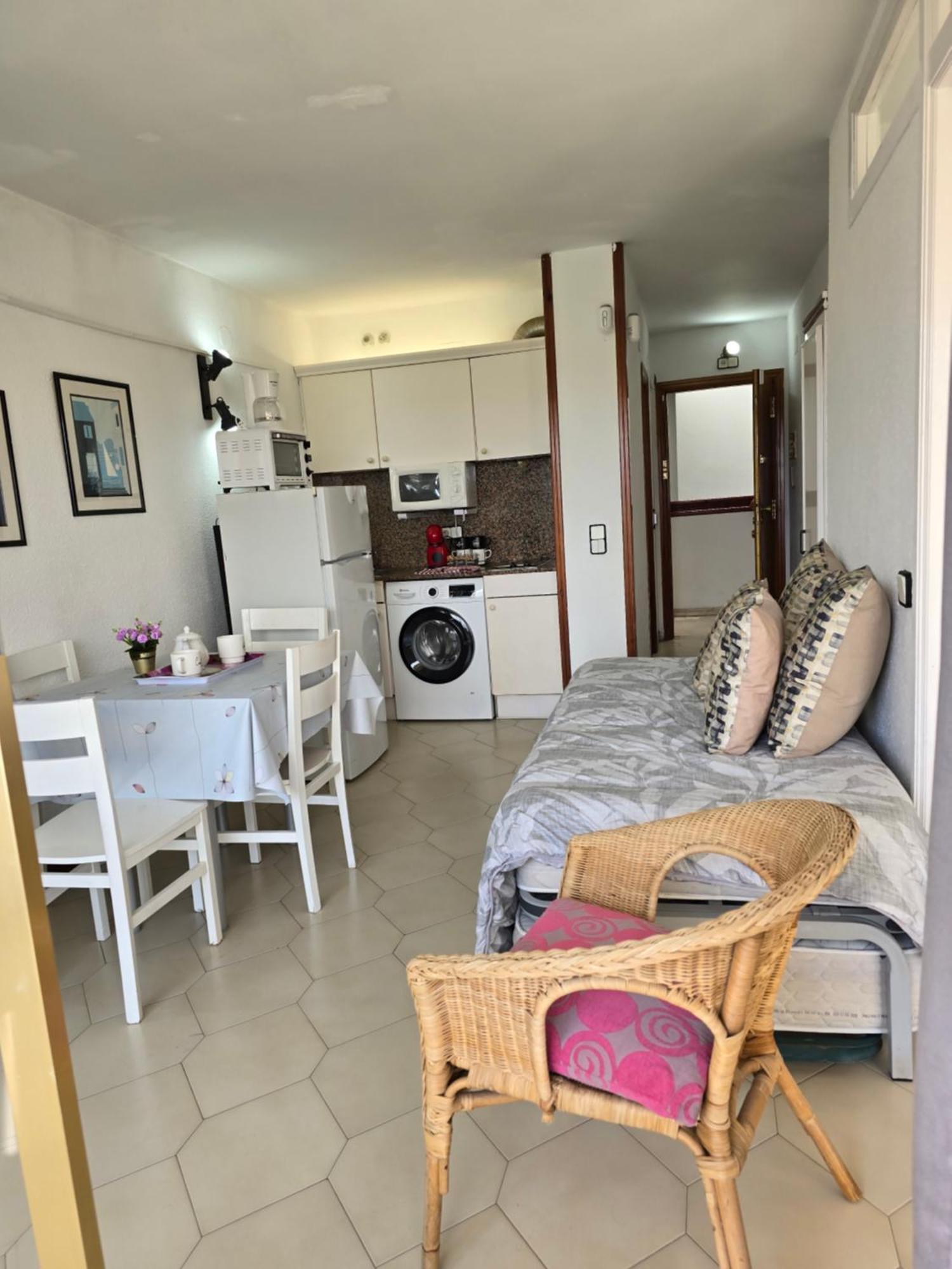 Apartments Novelty Salou Exterior foto
